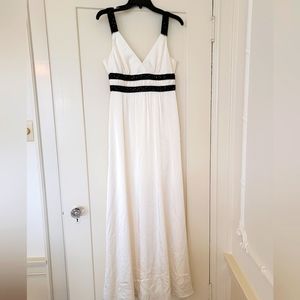 BCBG Mazazria Ivory Gown Size 6